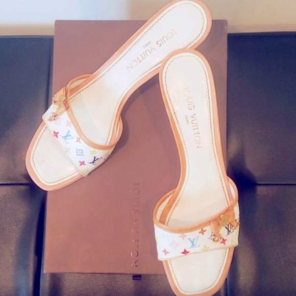 ๐Authentic๐Louis Vuitton White Multicolore sandle - Picture 1 of 12
